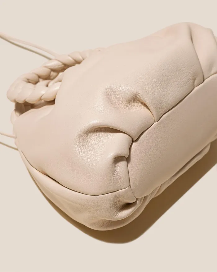 Hereu BOMBON 8211 Small Plaitedhandle Leather Crossbody Bag Women Crossbody Bags